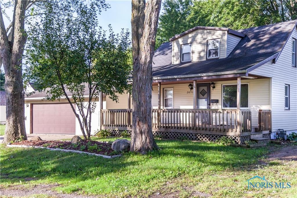 2031 Broadstone Road Toledo, OH 43615 - Photo 1 of 11 Gallery Image 1