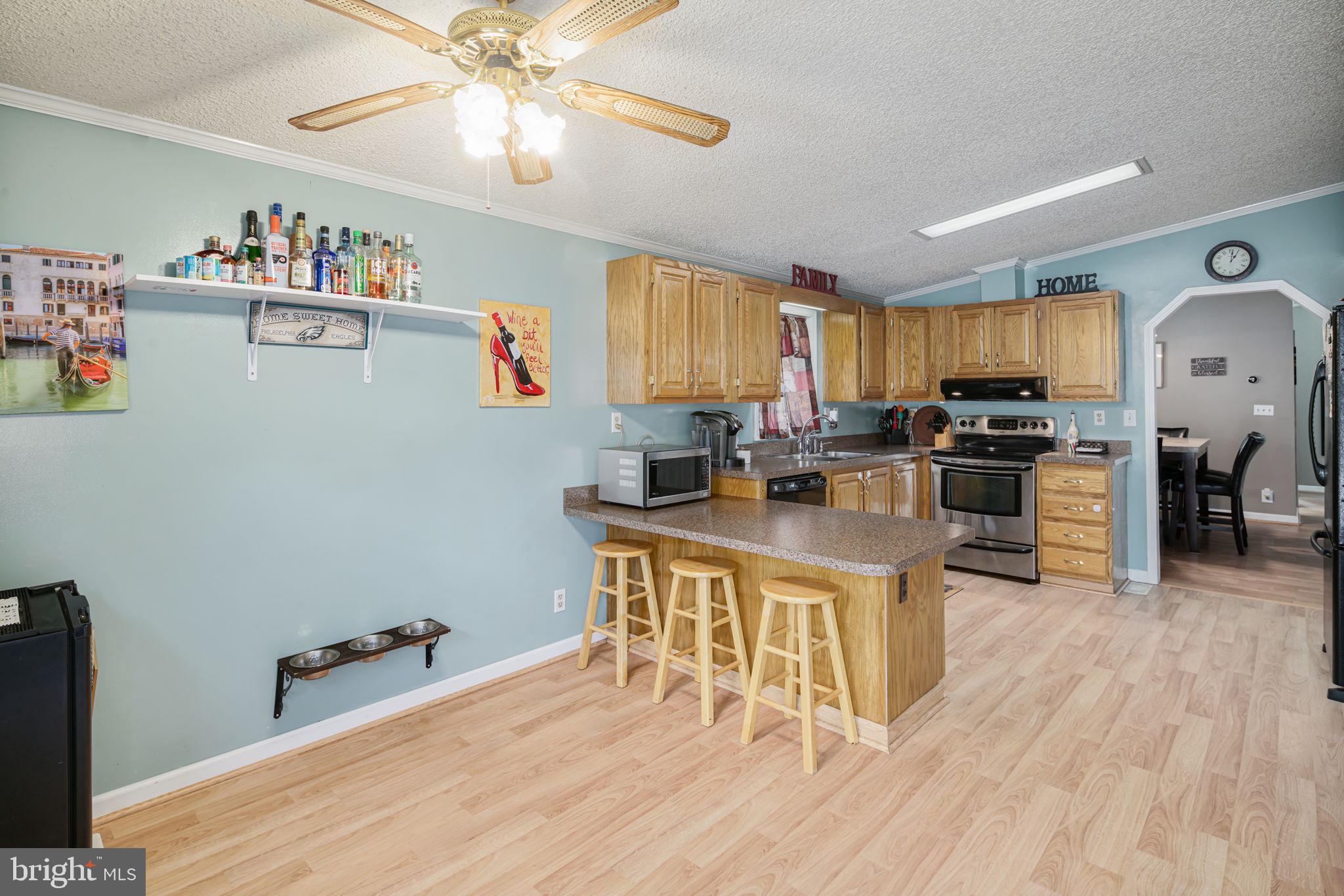 1009 Crystle Road Aston, PA 19014 - Photo 12 of 37