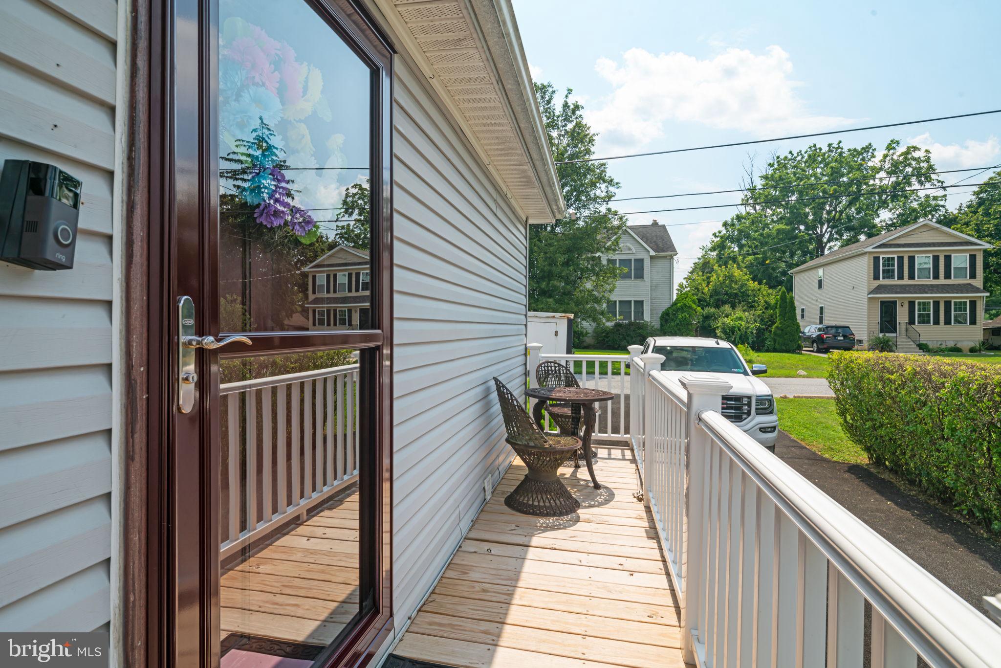 1009 Crystle Road Aston, PA 19014 - Photo 3 of 37