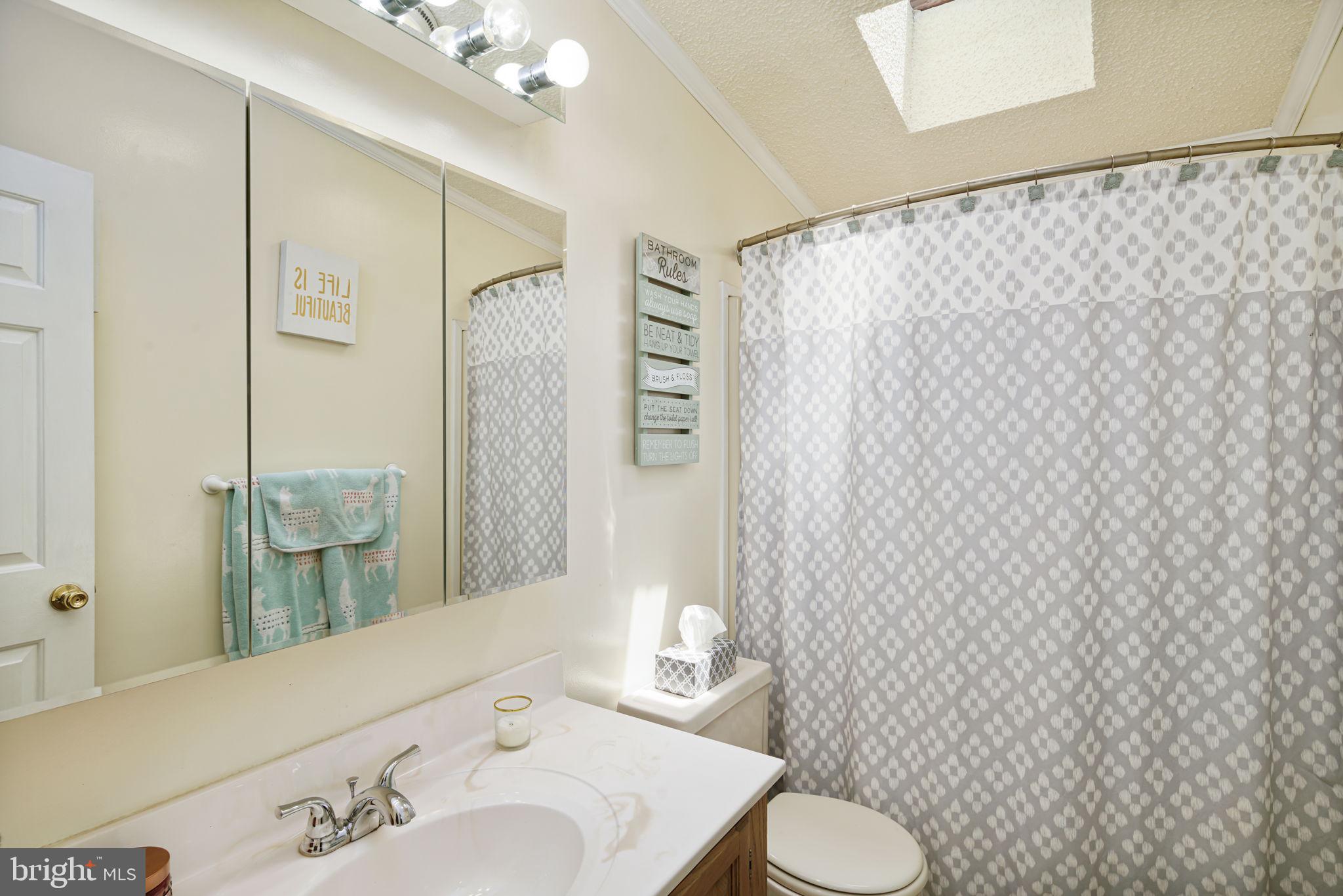 1009 Crystle Road Aston, PA 19014 - Photo 22 of 37