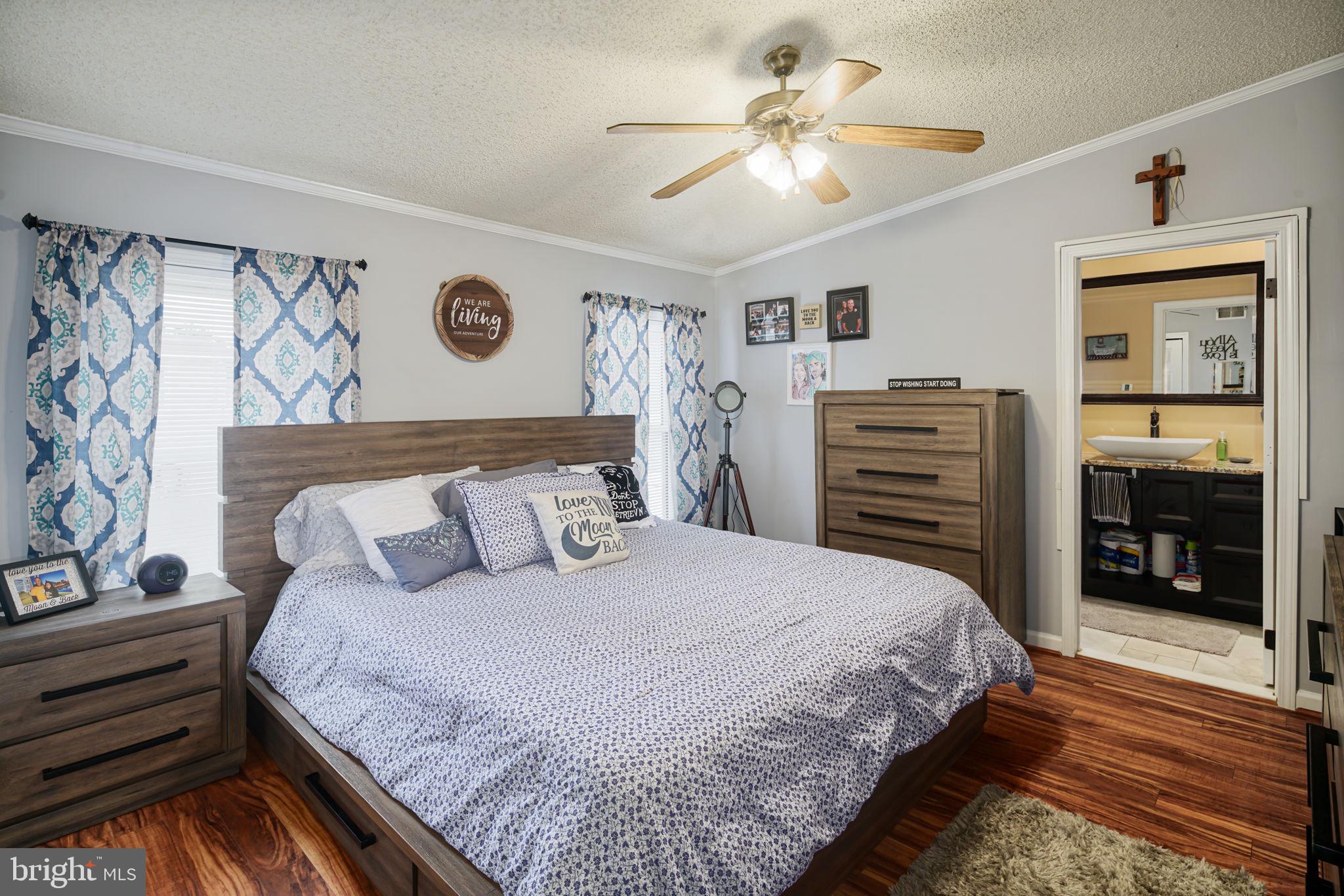 1009 Crystle Road Aston, PA 19014 - Photo 23 of 37