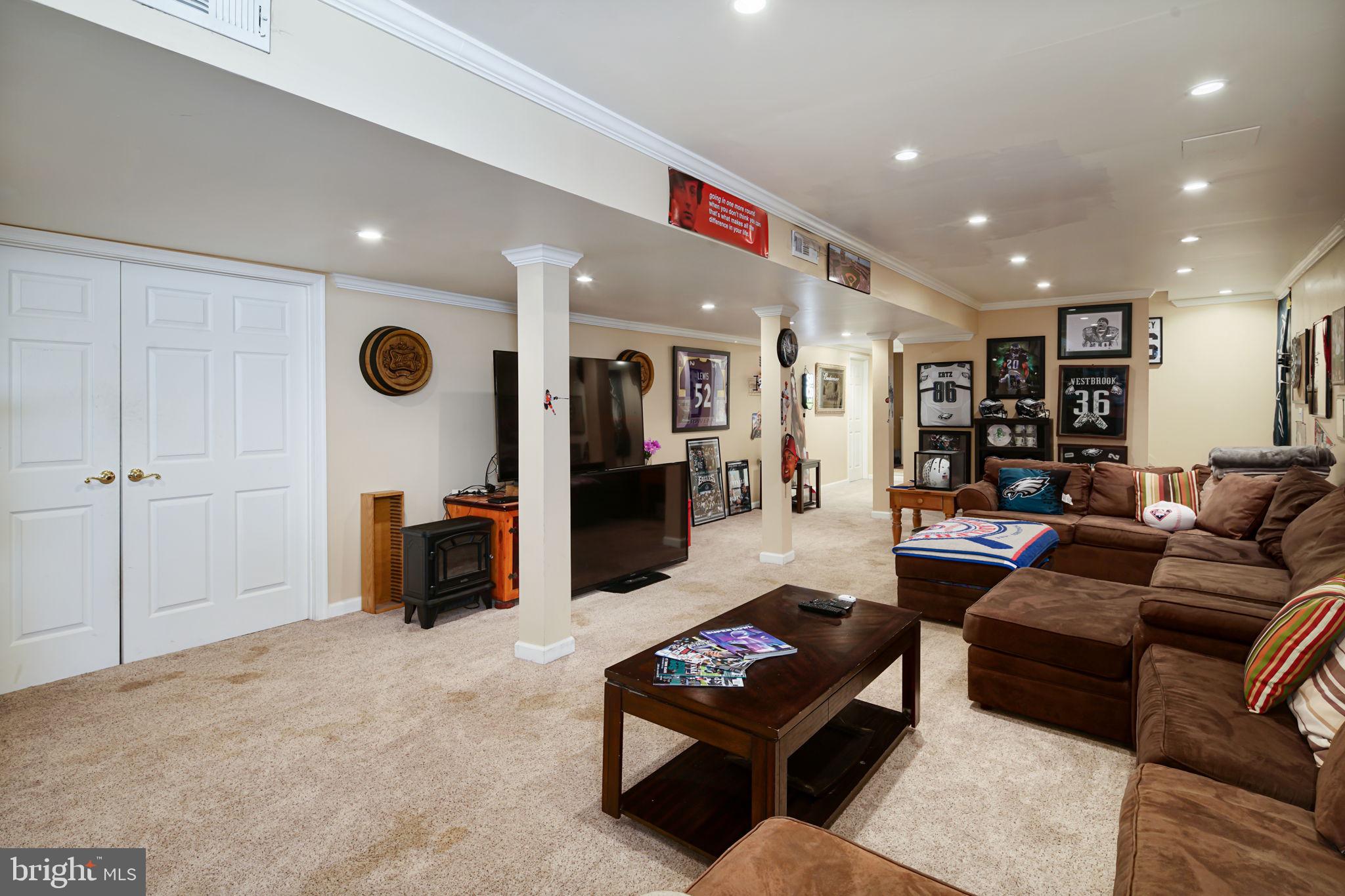 1009 Crystle Road Aston, PA 19014 - Photo 29 of 37