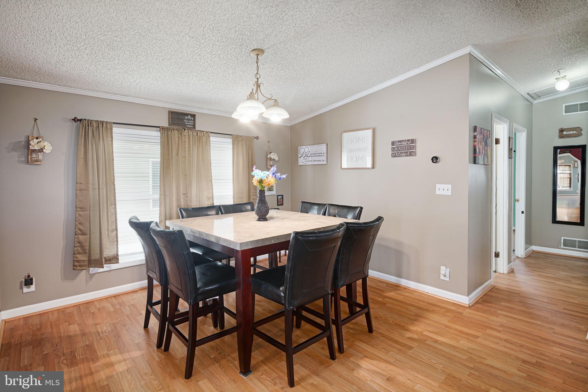 1009 Crystle Road Aston, PA 19014 - Photo 10 of 37