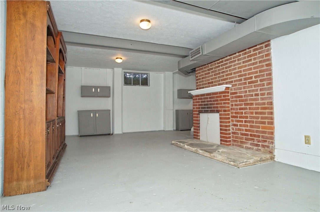 8105 Stockbridge Road Mentor, OH 44060 - Photo 21 of 35 Gallery Image 21