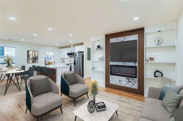 $535,000 | 194 Dearborn Street Southeast, Atlanta, GA 30317