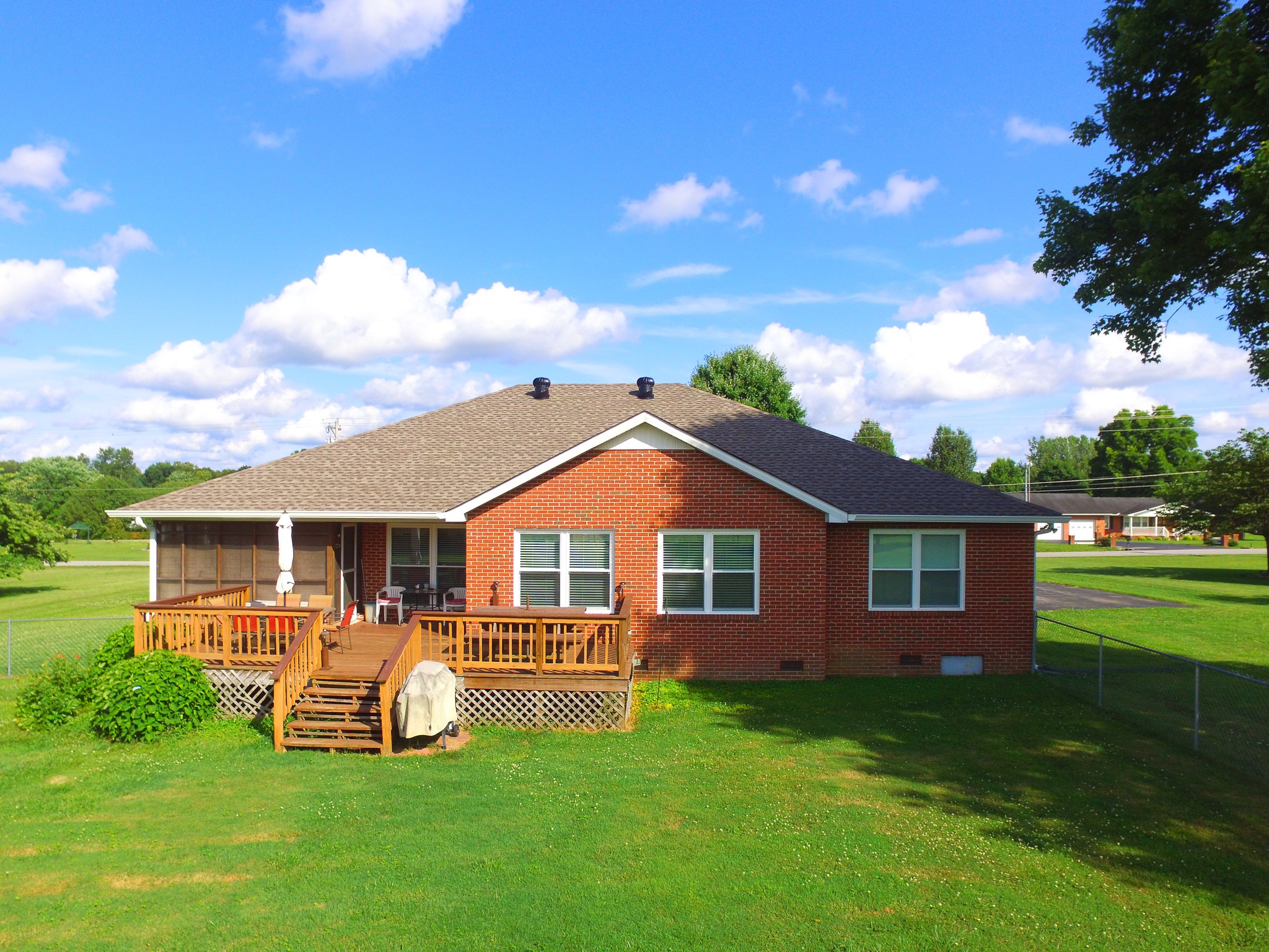 555 Maple Springs Road Manchester, TN 37355 - Photo 2 of 25 Gallery Image 2