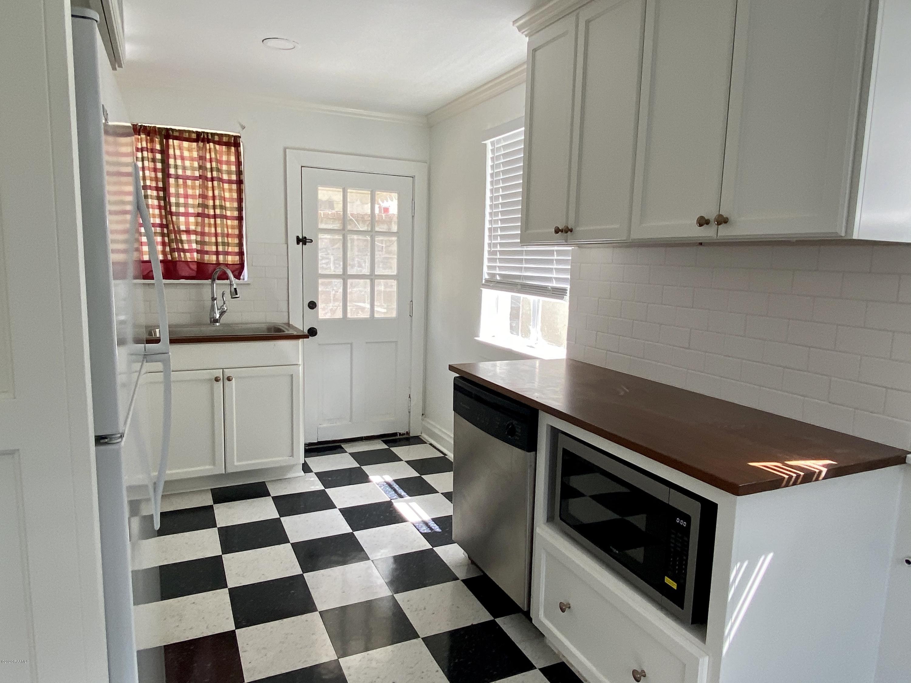 305 Stevenson Street Lafayette, LA 70501 - Photo 5 of 10