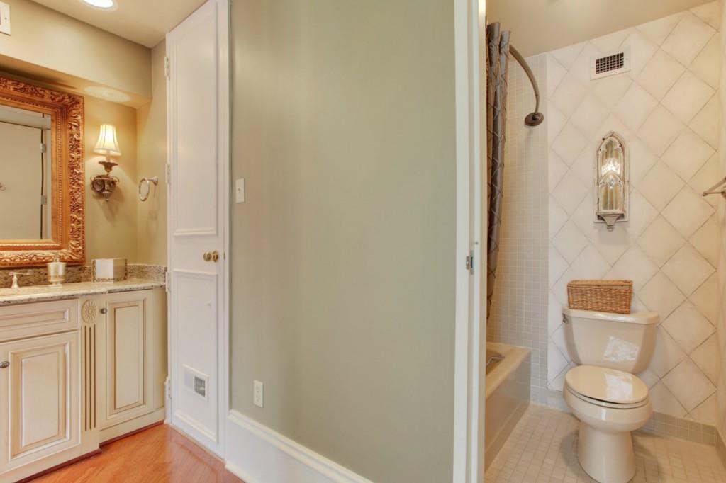 232 Decatur Street, Unit 4A New Orleans, LA 70130 - Photo 11 of 14 Gallery Image 11