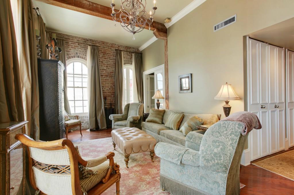 232 Decatur Street, Unit 4A New Orleans, LA 70130 - Photo 2 of 14 Gallery Image 2