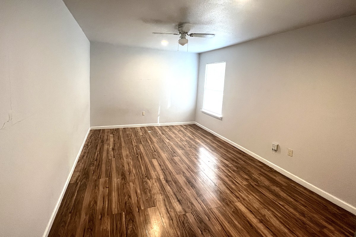 5224 Kelso Street Houston, TX 77021 - Photo 10 of 34