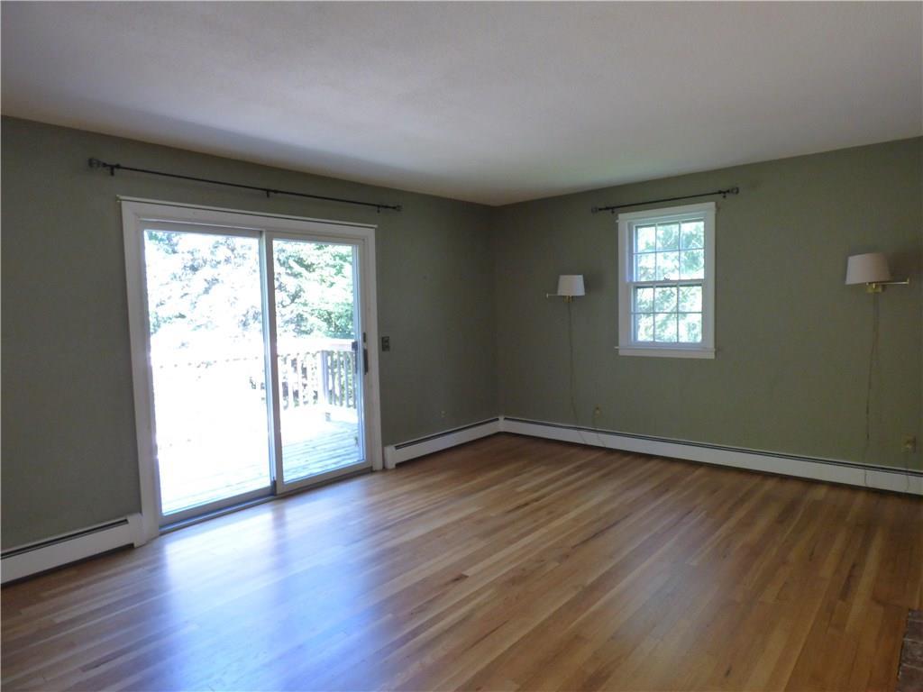 1 Meadowbrook Road Brunswick, ME 04011 - Photo 14 of 27 Living Room