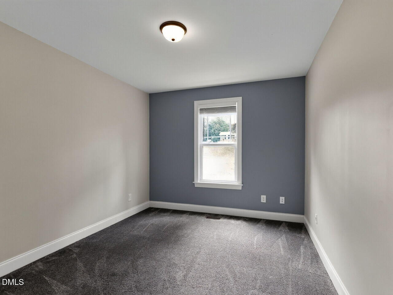 2570 Tarheel Road Benson, NC 27504 - Photo 28 of 49 027-1280x960-bedroom-2
