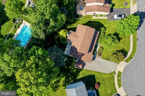 $699,000 | 25 Powers Place, Dresher, PA 19025