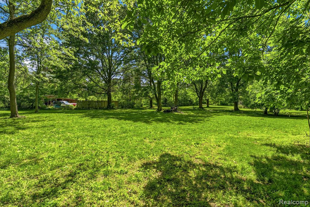 6256 Turner Road Flushing, MI 48433 - Photo 32 of 41