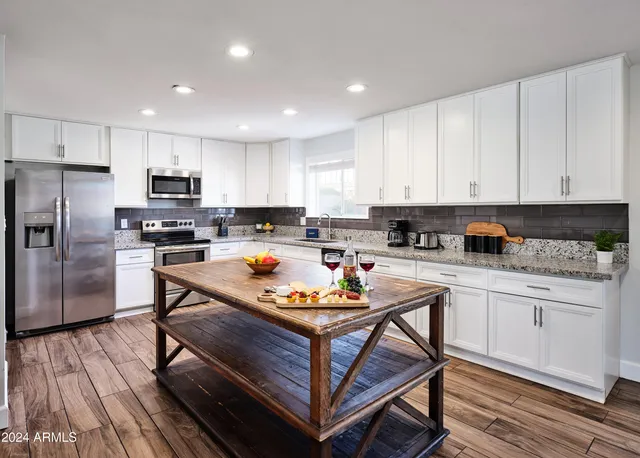 $6,995 | 8444 East Piccadilly Road, Scottsdale, AZ 85251