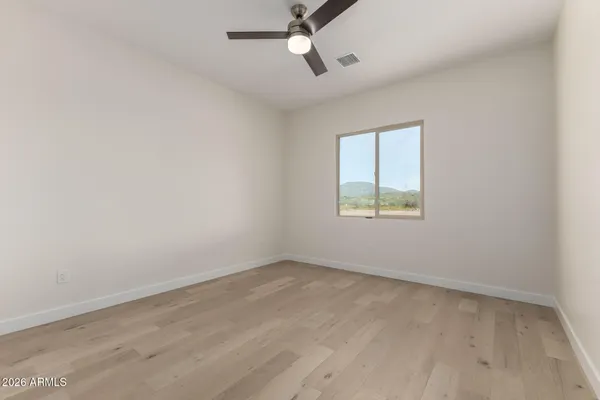 $4,300 | 313 East Mano Drive, New River, AZ 85087