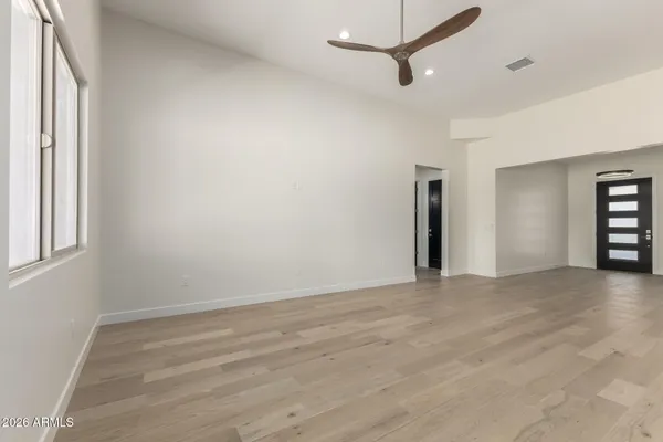 $4,300 | 313 East Mano Drive, New River, AZ 85087