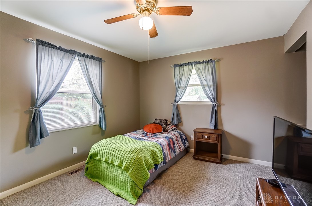 6213 Carnation Road Dayton, OH 45449 - Photo 27 of 40 Gallery Image 27