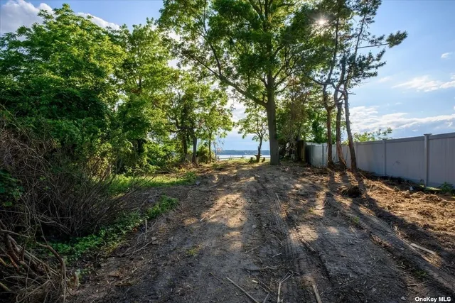 $700,000 | 24 A Norfolk Drive, Northport, NY 11768