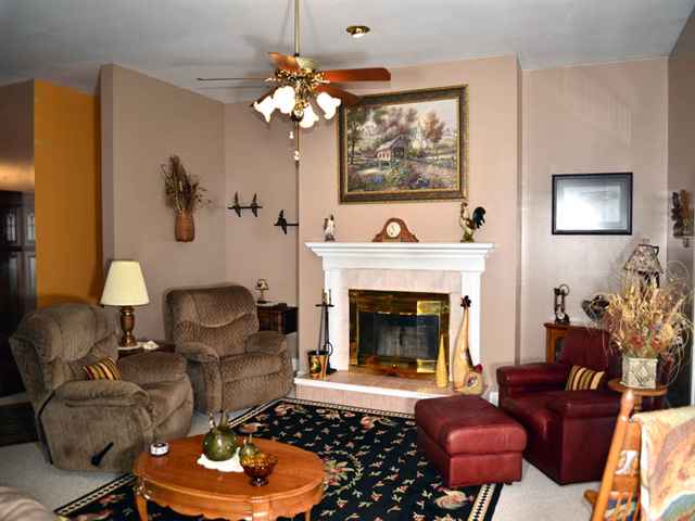 21221 Tullamore Road Delavan, IL 61734 - Photo 6 of 15