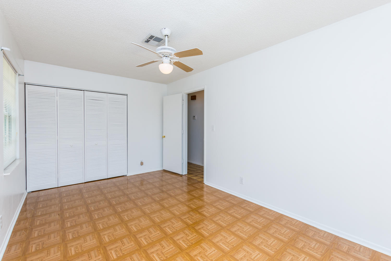 11070 Model Circle East Boca Raton, FL 33428 - Photo 23 of 35 11070 Model Cir E Boca Raton-large-034-0
