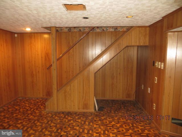 6923 Pinecrest Road Baltimore, MD 21228 - Photo 9 of 14