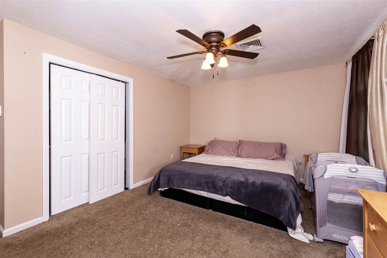 7 Sunnyside Lane, Unit R Derry, NH 03038 - Photo 11 of 13