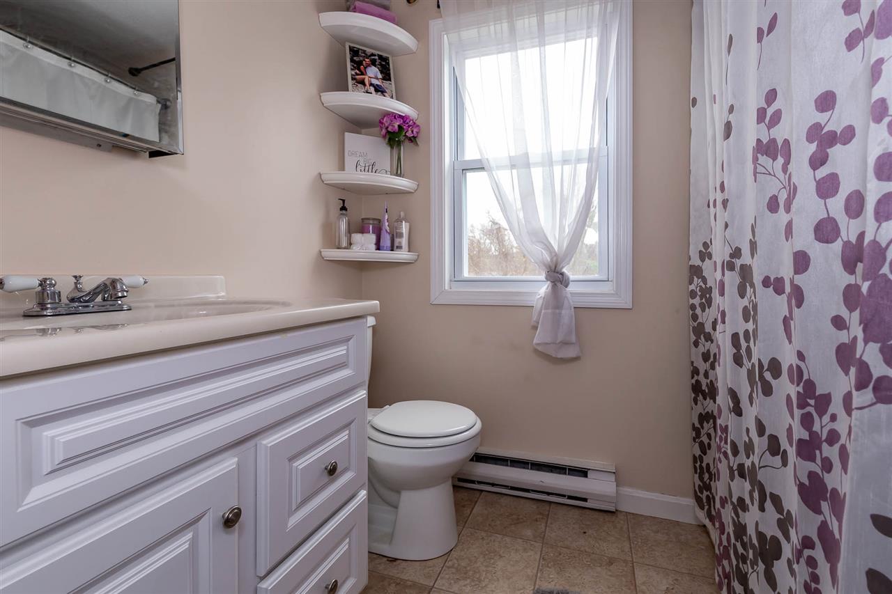 7 Sunnyside Lane, Unit R Derry, NH 03038 - Photo 8 of 13