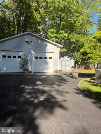$389,900 | 144 Stratford Circle, Colonial Beach, VA 22443