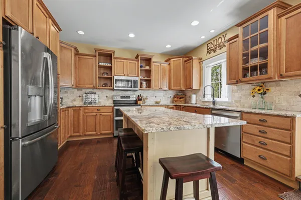 $655,000 | 7903 Meadowood Drive, Hudsonville, MI 49426