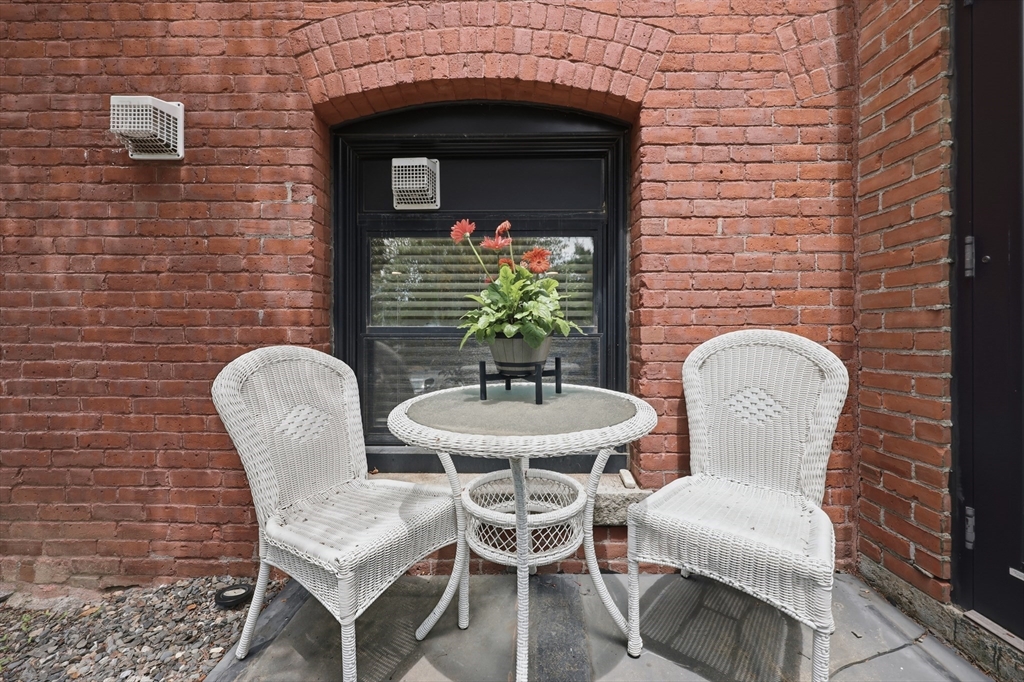 28 Adams Street, Unit 106 Worcester, MA 01604 - Photo 26 of 28