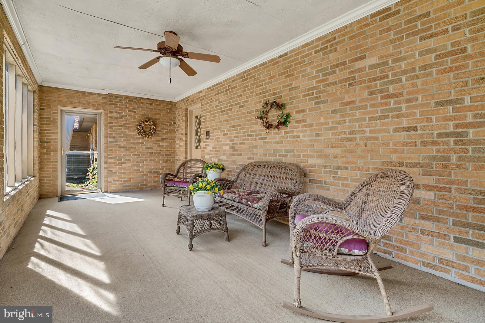 6087 Georgetown Road Broad Run, VA 20137 - Photo 39 of 61 sunroom