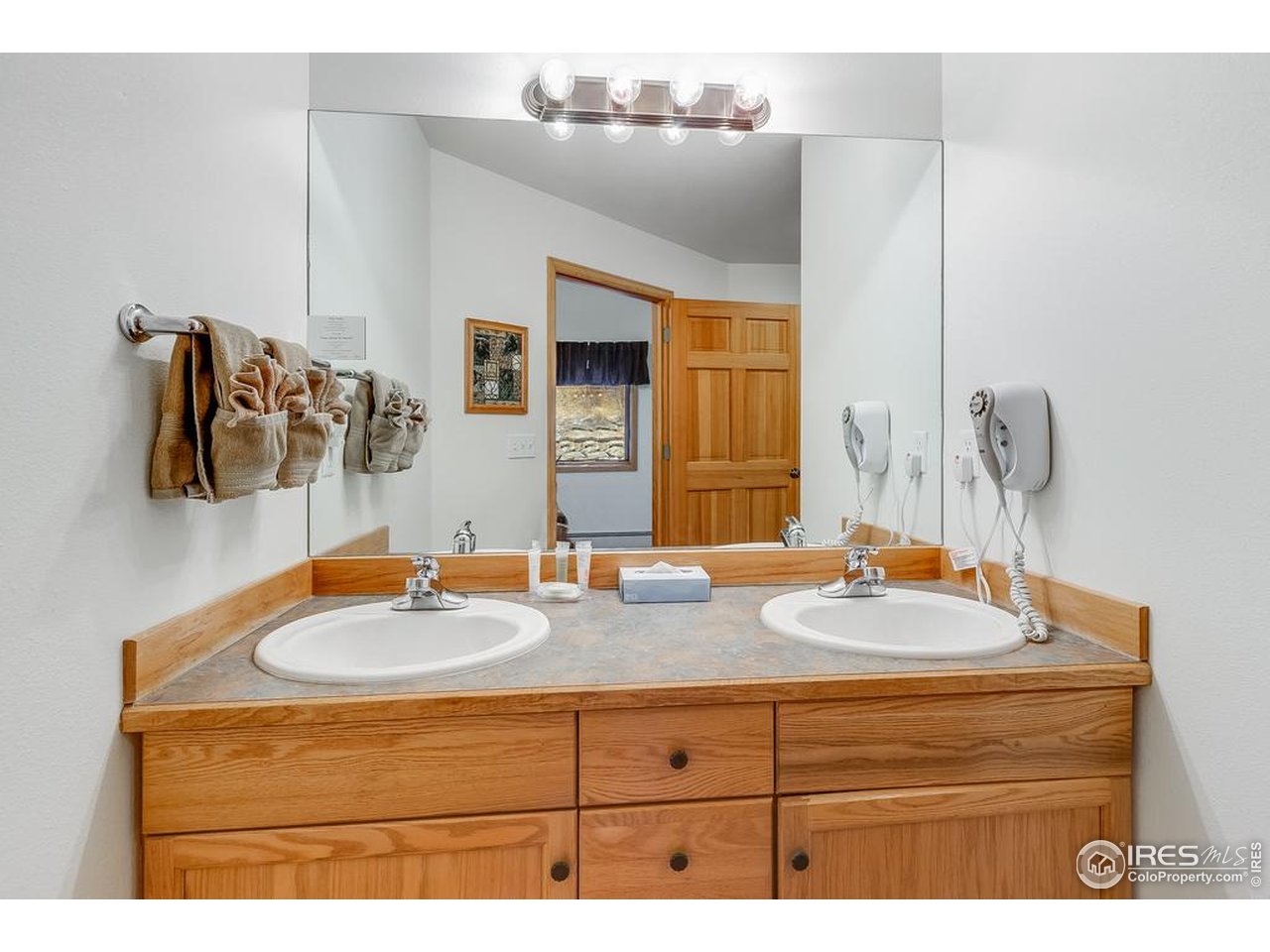 2120 Fall River Road, Unit 2 Estes Park, CO 80517 - Photo 31 of 44 clean and well-maintained