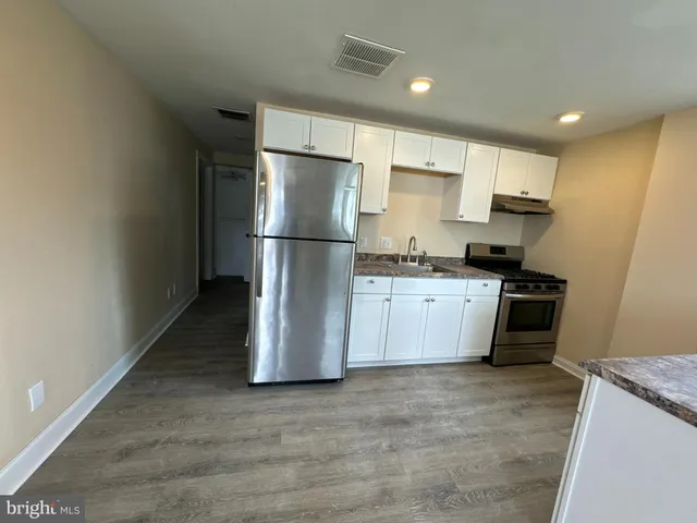 $2,000 | 32 Edgewater Avenue, Westville, NJ 08093