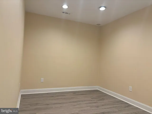 $2,000 | 32 Edgewater Avenue, Westville, NJ 08093