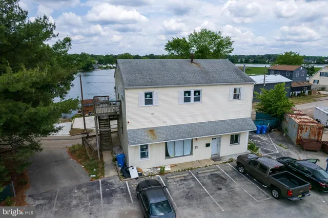 $2,000 | 32 Edgewater Avenue, Westville, NJ 08093