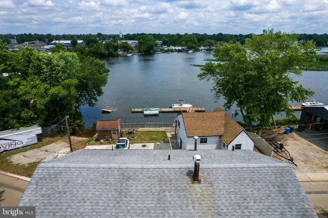 $2,000 | 32 Edgewater Avenue, Westville, NJ 08093