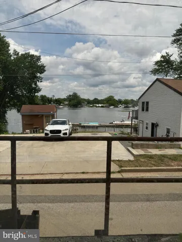 $2,000 | 32 Edgewater Avenue, Westville, NJ 08093