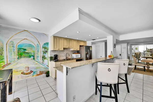 $4,500 | 2860 South Ocean Boulevard, Unit 208, Palm Beach, FL 33480