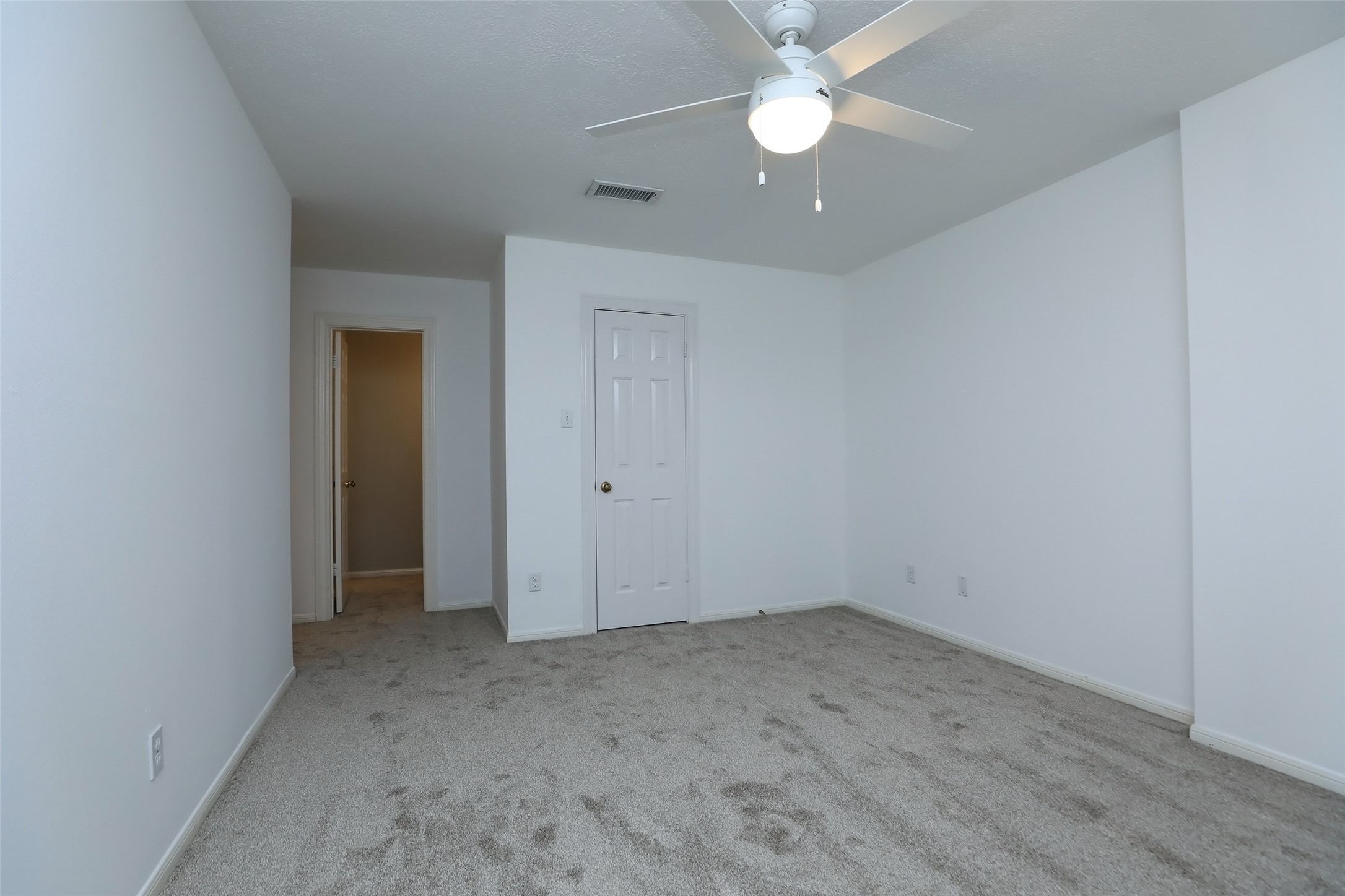7906 Tizerton Court Spring, TX 77379 - Photo 42 of 50 All bedrooms on the second floor have walk in closets.