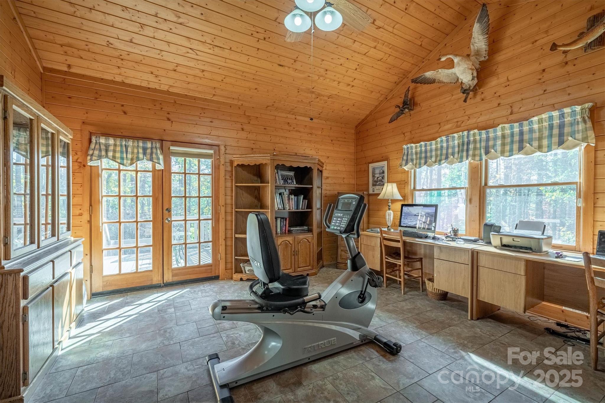 4030 South View Boulevard Morganton, NC 28655 - Photo 27 of 43 a view of a livingroom with workspace and a window