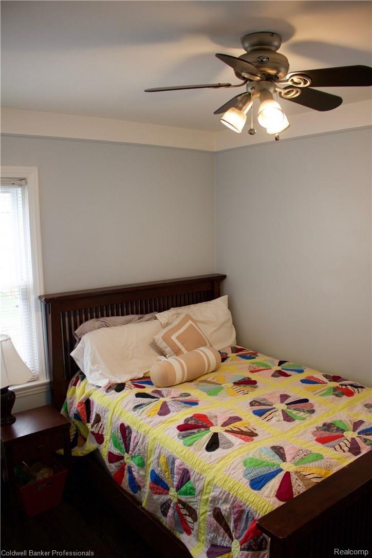 2035 Cambridge Road Berkley, MI 48072 - Photo 22 of 34 Bedroom
