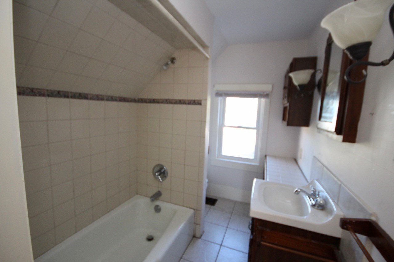 23 Bridge Street Windsor, VT 05089 - Photo 10 of 12 Gallery Image 10