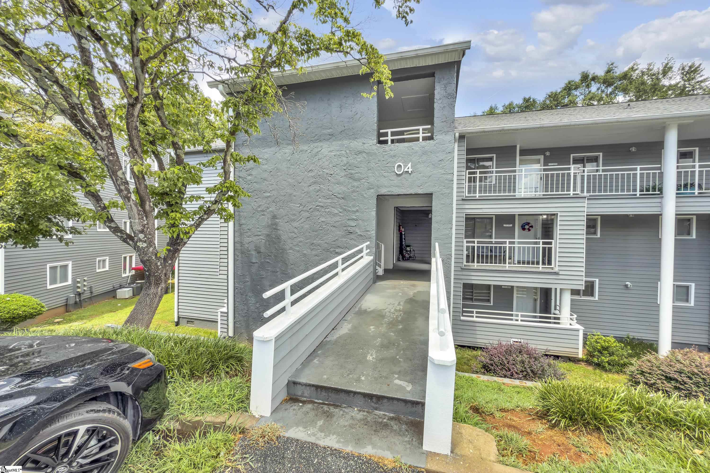 405 Northlake Drive Anderson, SC 29625 - Photo 1 of 35