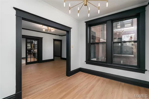 $1,199,000 | 4166 Russell Boulevard, St. Louis, MO 63110