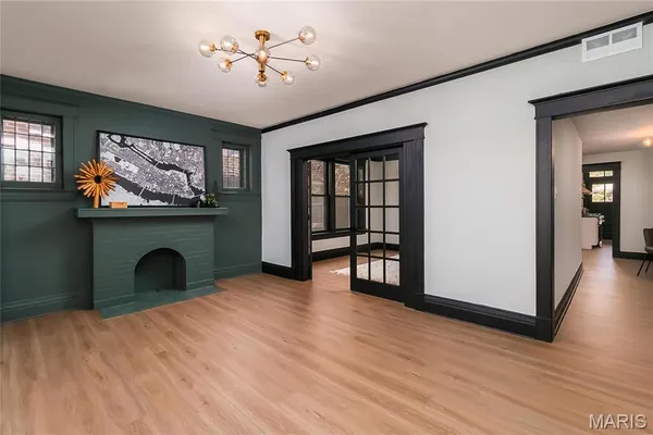 $1,199,000 | 4166 Russell Boulevard, St. Louis, MO 63110