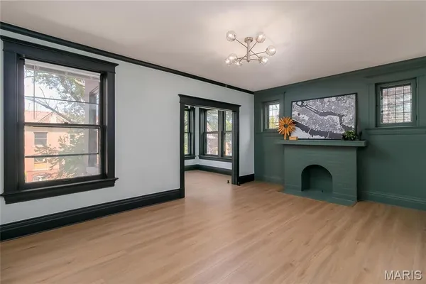 $1,199,000 | 4166 Russell Boulevard, St. Louis, MO 63110