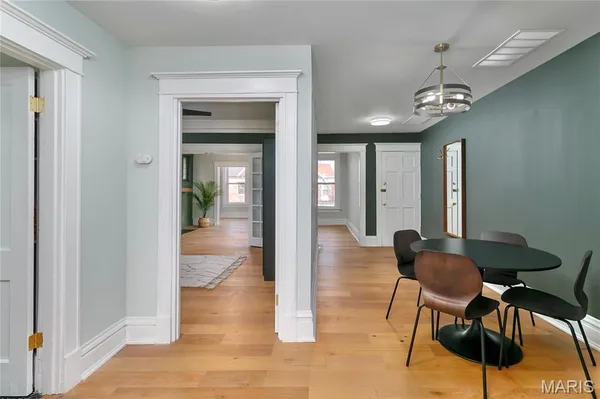 $1,199,000 | 4166 Russell Boulevard, St. Louis, MO 63110