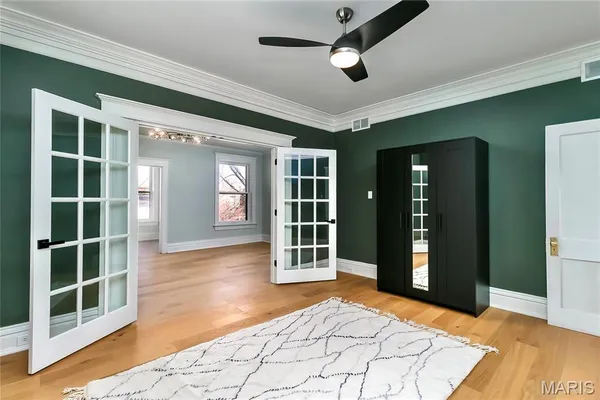 $1,199,000 | 4166 Russell Boulevard, St. Louis, MO 63110