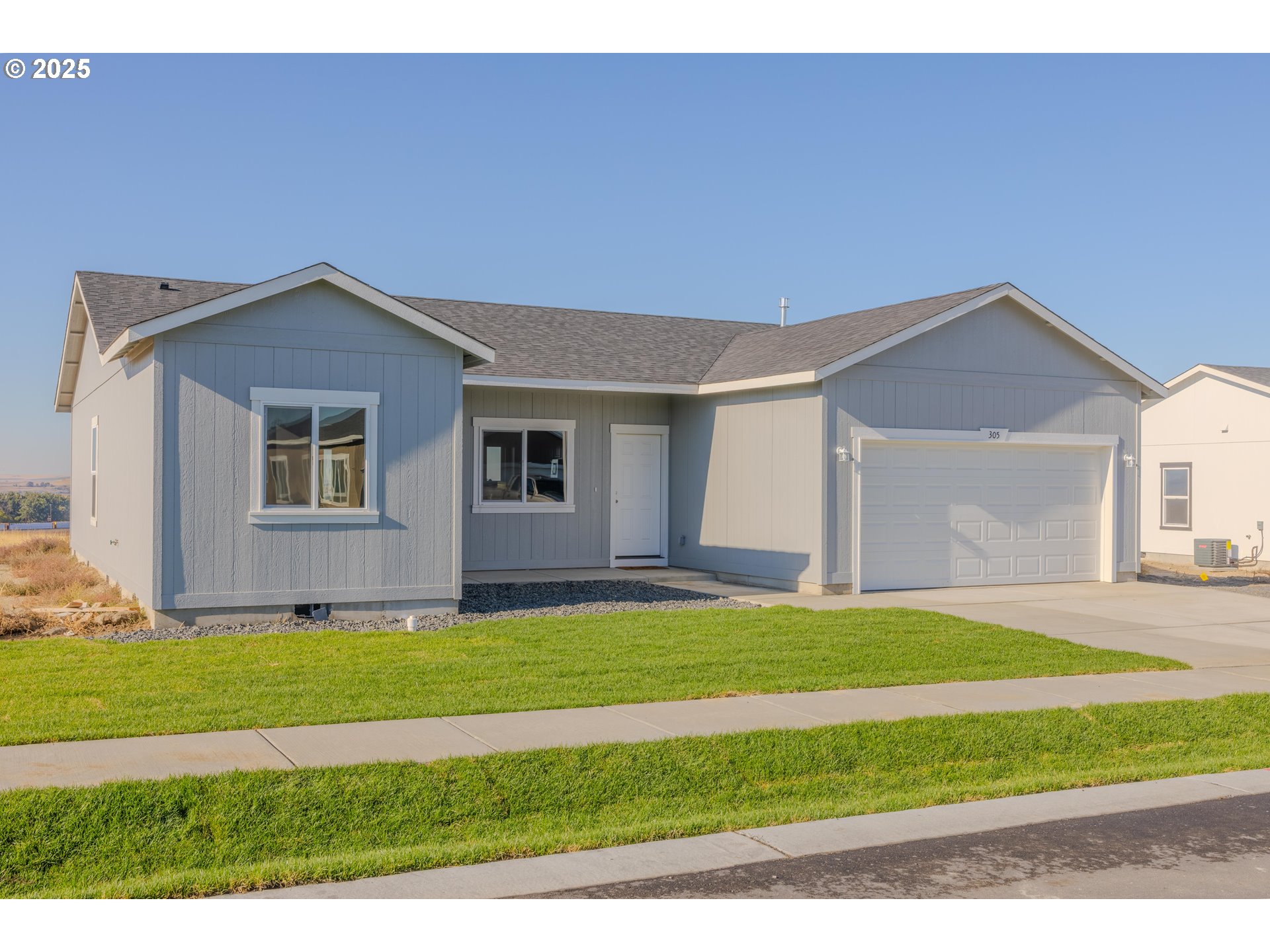 305 Rosalynn Drive Stanfield, OR 97875 - Photo 2 of 23